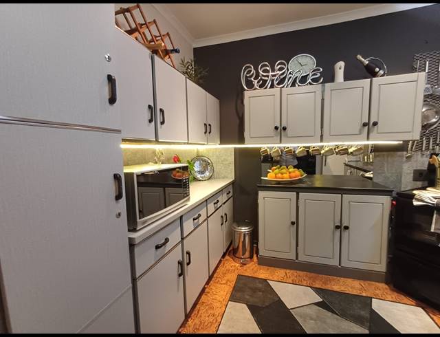 3 BEDROOM HOUSE FOR SALE IN VANDERBIJLPARK SE 6